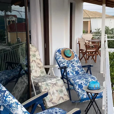 Daire Golden Navarino's Sunset *