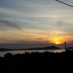 Navarino Bay Panoramic View - Golden Sunset House, Pyla Appartement