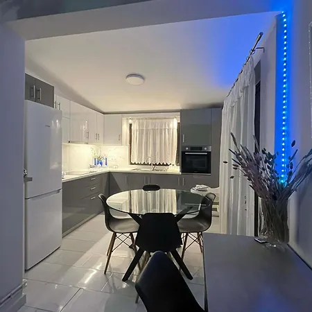 Navarino Golden Sunset Apartment Pylos