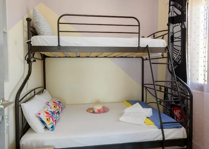 Апартаменты Golden Navarino's Sunset