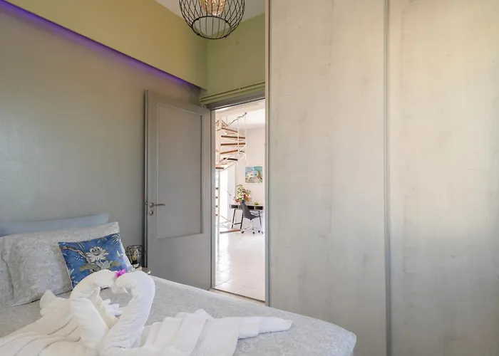 アパート Navarino Bay Panoramic View - Golden Sunset House, Pyla ピュロス